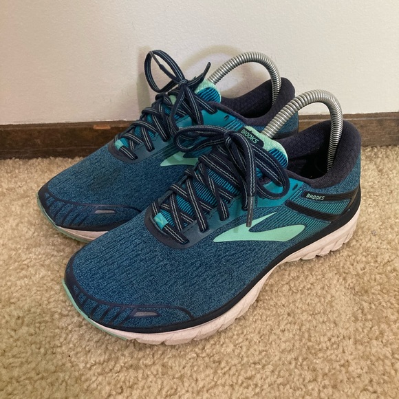 Brooks Shoes - Brooks Adrenaline GTS 18. Women’s 7